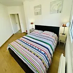 Comfortable, Cozy, Chill, Spacious, Near Cathedral *