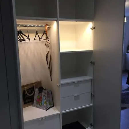 Comfortable, Cozy, Chill, Spacious, Near Cathedral *