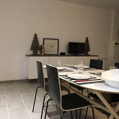 Comfortable, Cozy, Chill, Spacious, Near Cathedral *