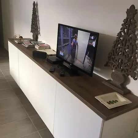 Comfortable, Cozy, Chill, Spacious, Near Cathedral *