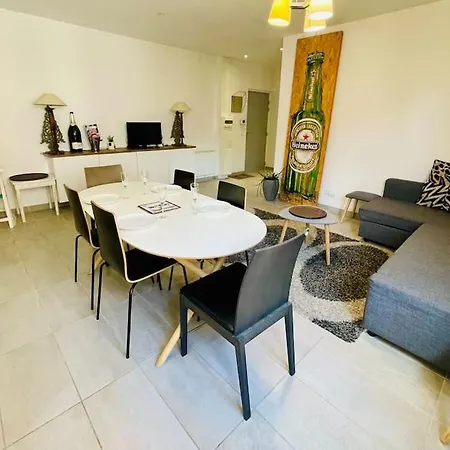Lejlighed Comfortable, Cozy, Chill, Spacious, Near Cathedral