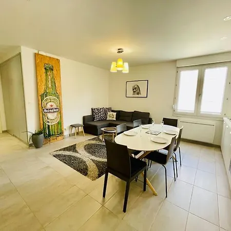 Comfortable, Cozy, Chill, Spacious, Near Cathedral *
