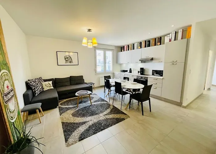 Comfortable, Cozy, Chill, Spacious, Near Cathedral Lägenhet Reims