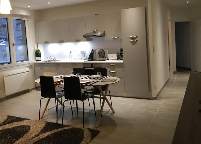 Lägenhet Comfortable, Cozy, Chill, Spacious, Near Cathedral Reims