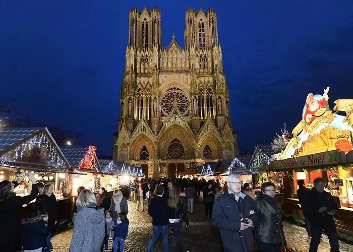 Comfortable, Cozy, Chill, Spacious, Near Cathedral *